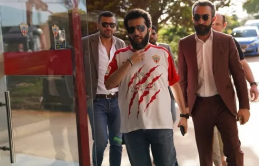 محمد تركي آل الشيخ يهدد والده بريال مدريد ويسخر من ألميريا 